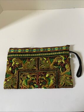 Sam Well Embroidered Wristlet Bag Green Blue